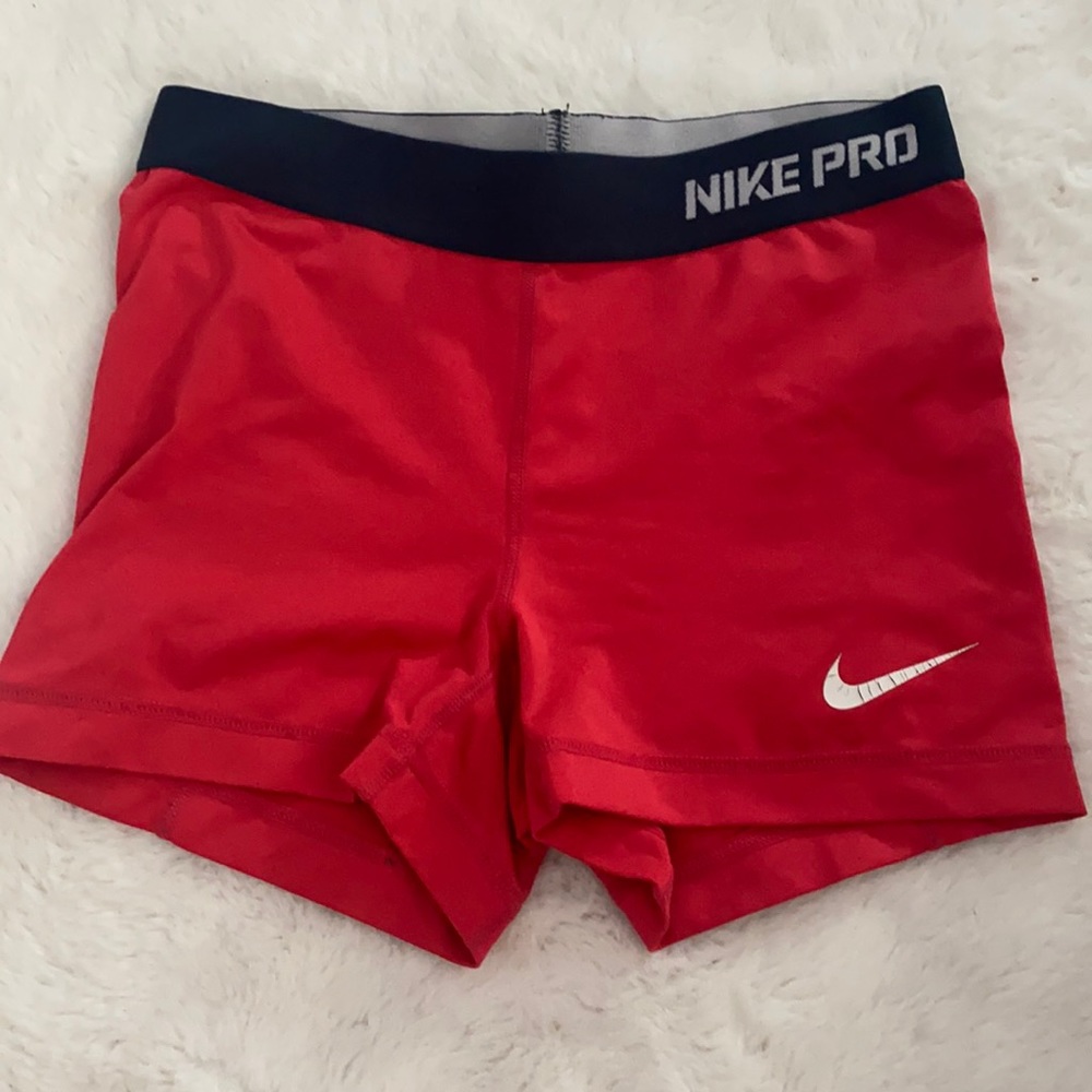 RED NIKE PROS